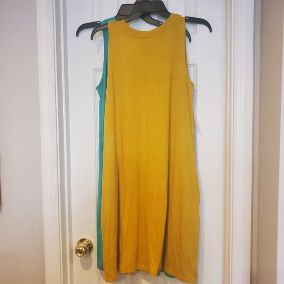 NWT 2 Time & Tru Sleeveless Knit Dress - Size M - Picture 4 of 6